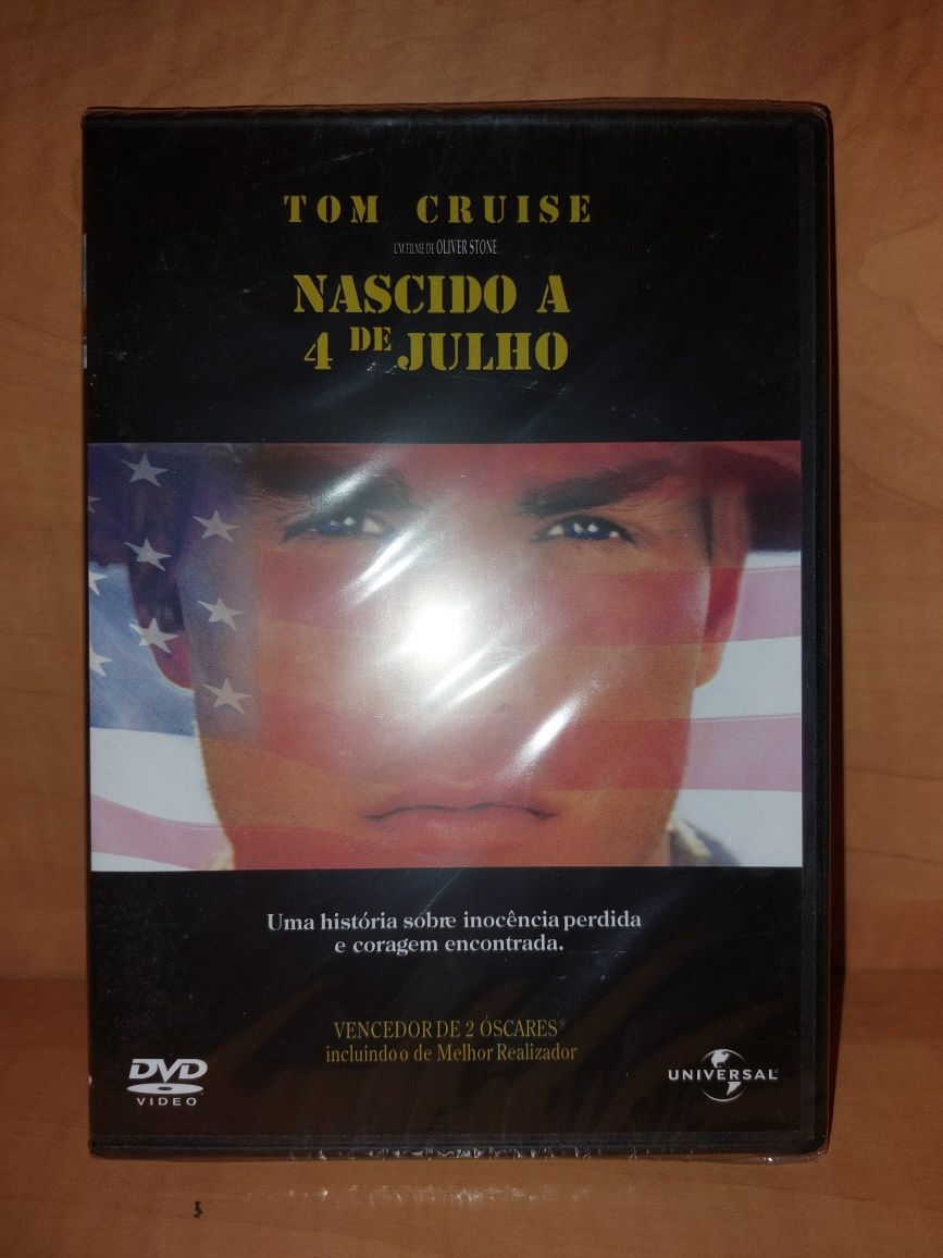 DVD NOVO e SELADO - " Nascido a 4 de Julho "