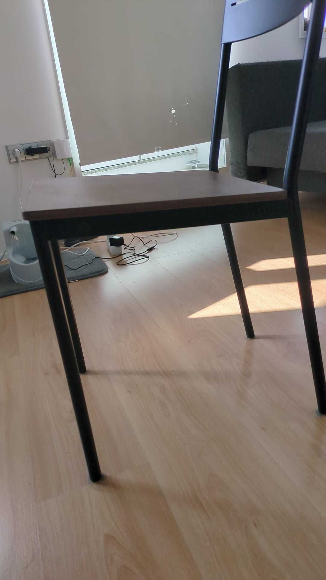 Cadeira Ikea estrutura de metal e madeira (3 disponíveis)