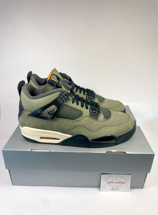 Jordan 4 Retro OG Undefeated (2025) - 44.5 ao 47.5