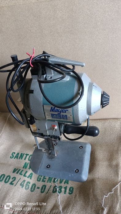 Продам закрійний ніж