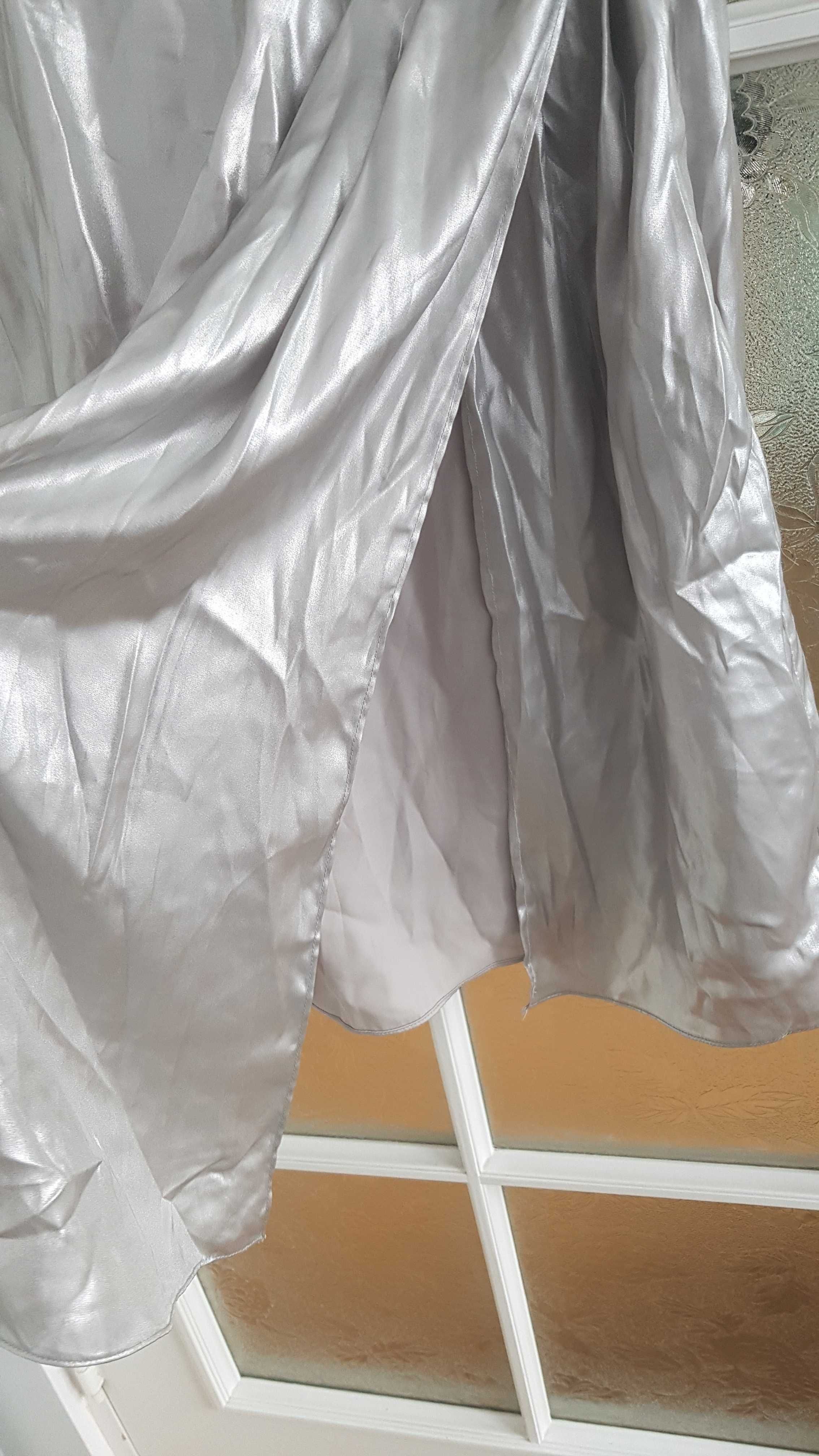 Śliska lejąca Srebrna sukienka H&M rozmiar 38 M