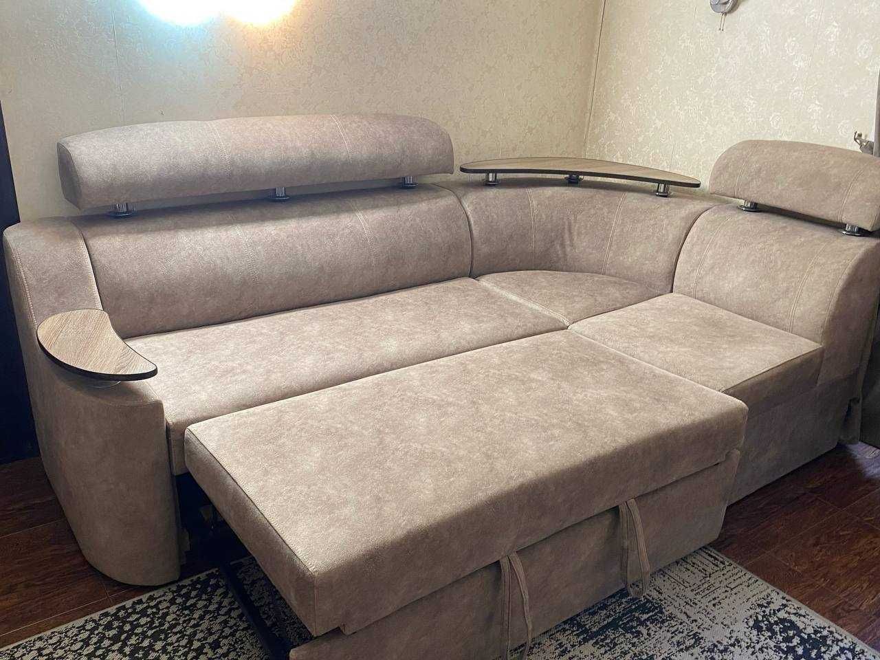 Продам кутовий диван Nevadа