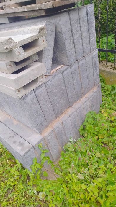 obrzeże betonowe 8x30x100
