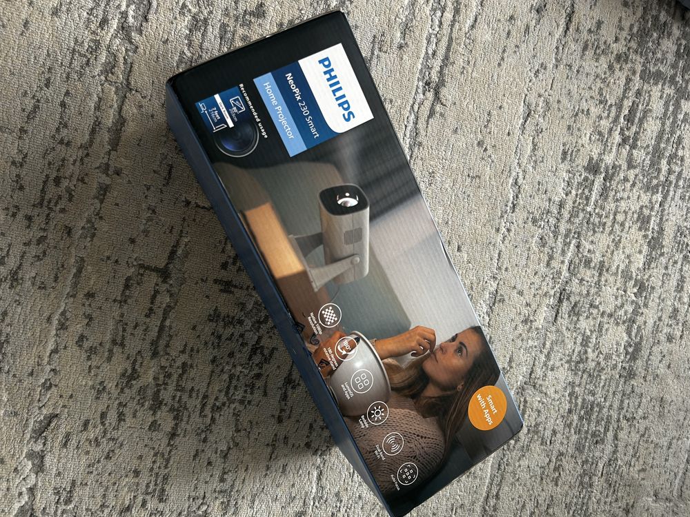 Philips NeoPix 230 Smart LED проектор білий