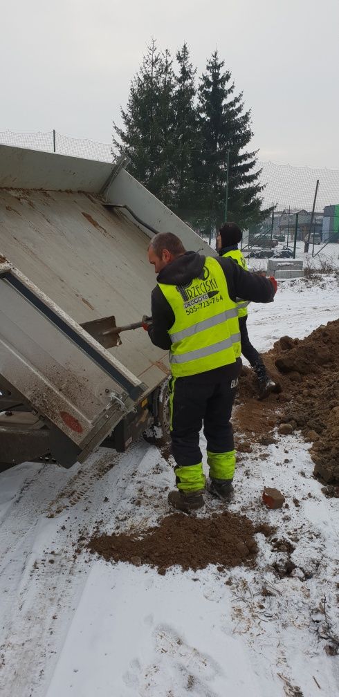 Przecisk kretem ,Przylacza WOD-KAN, Usługi koparko ładowarką, minikop