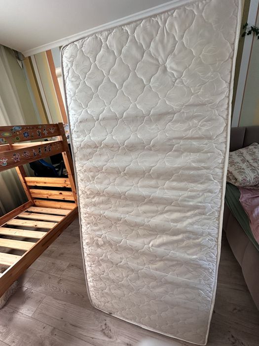 Продам двоповерхове дитяче ліжко (Дерево!)