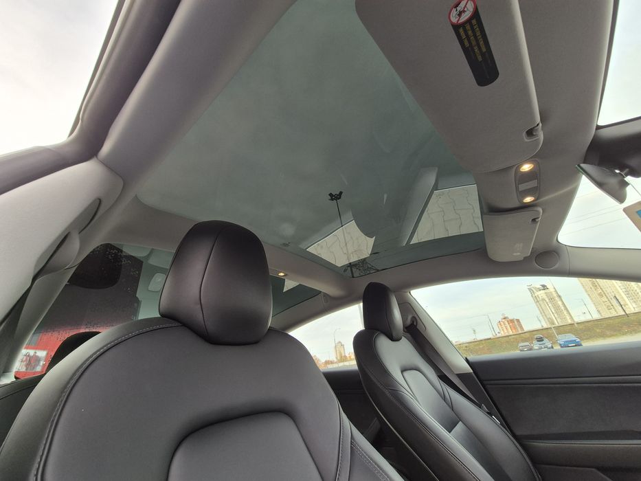 Продам Tesla Model 3