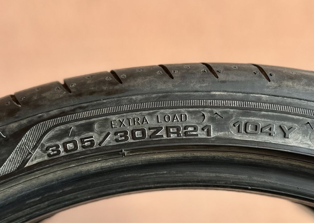 Goodyear 305/30/R21