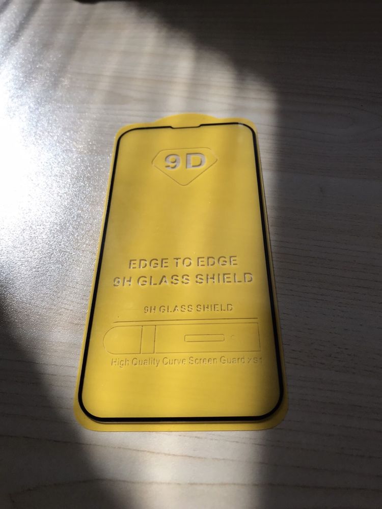 Защитное стекло 9 D на айфон 13 мини