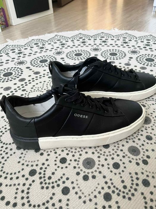 Buty sneakersy Guess jak nowe