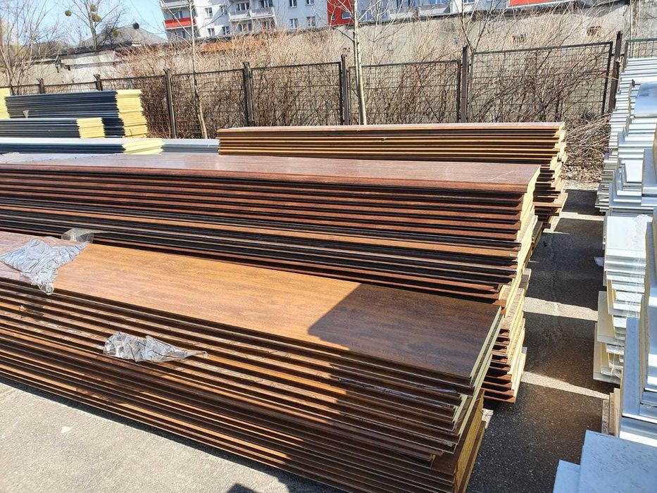 Płyta warstwowa / Ocieplenie ścian, sufitów, dachów..