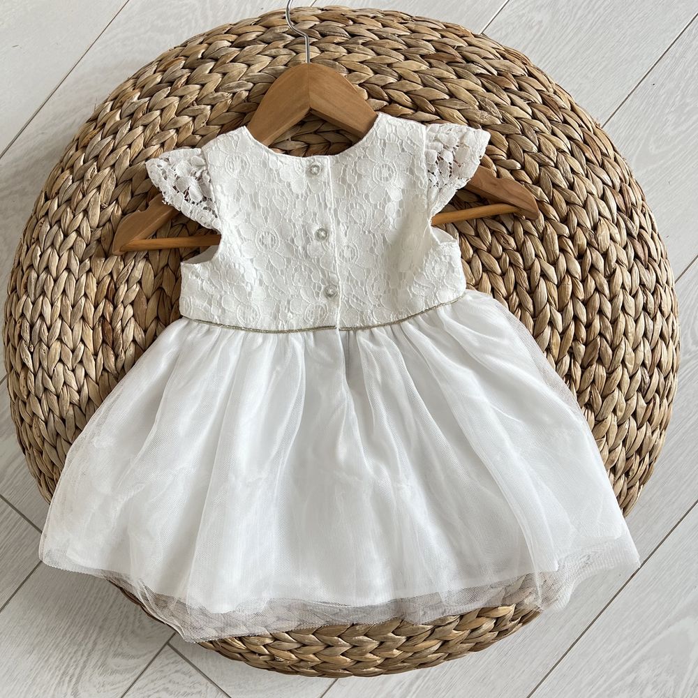 Біла сукня святкова белое платье кружевное 6-9 міс 68-74