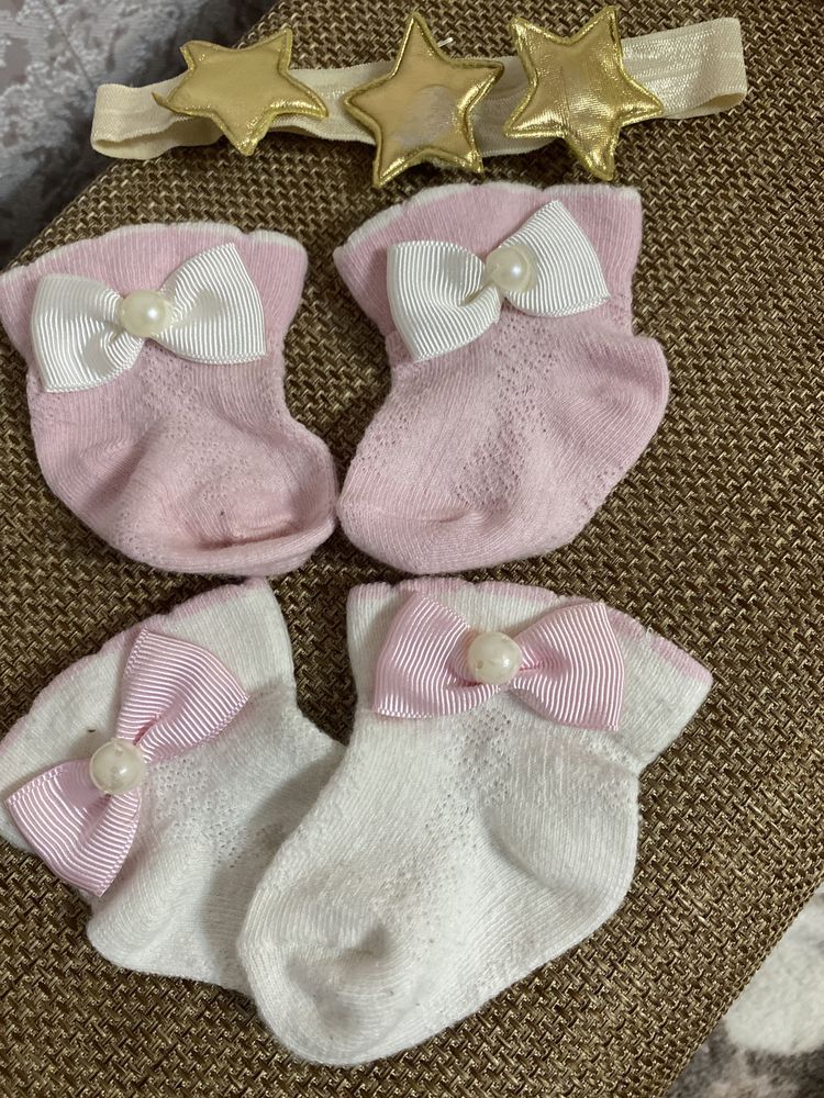 Продам носочки для новорожденной принцесси
