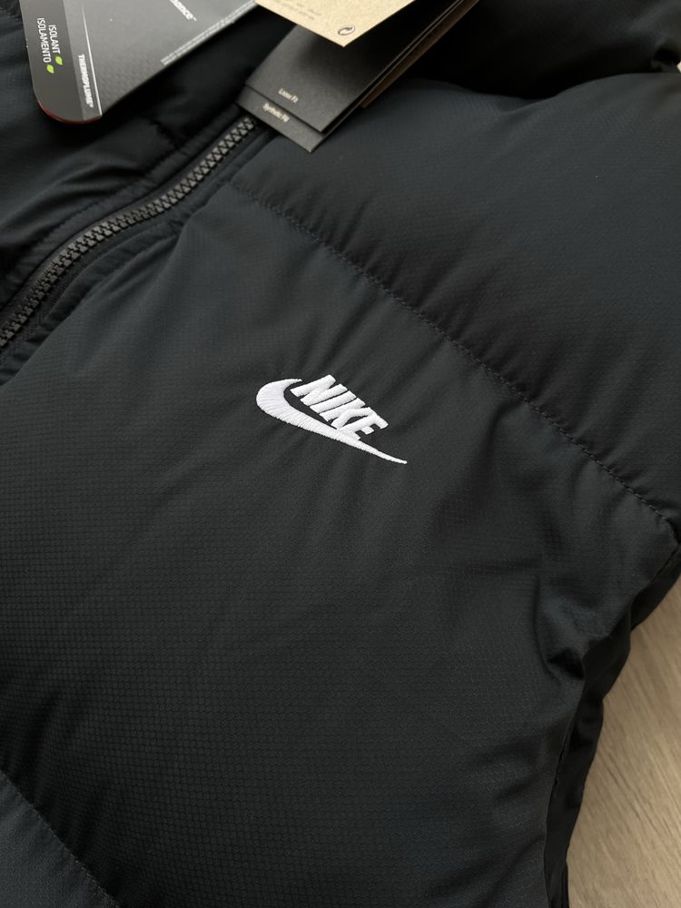 Оригінал Nike (M,L) Club Puffer Vest Жилет Куртка Пуховик FB7373-010