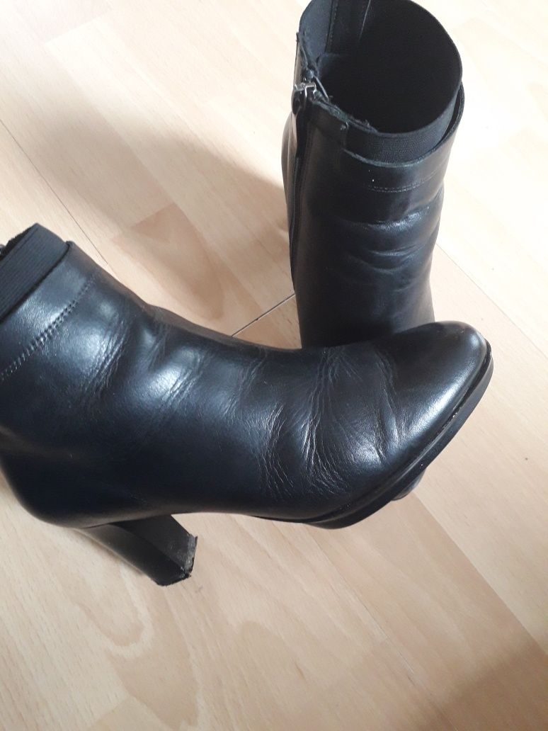 Kozaki botki czarne skór a na słupku 7 cm