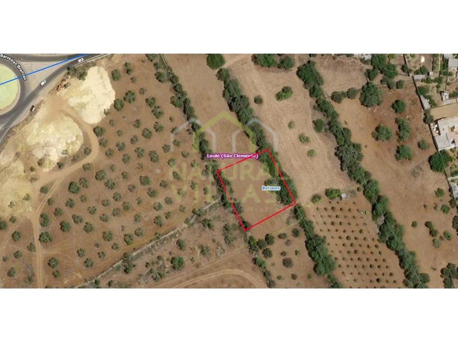 Terreno Rústico Plano às Portas da Cidade de Loulé