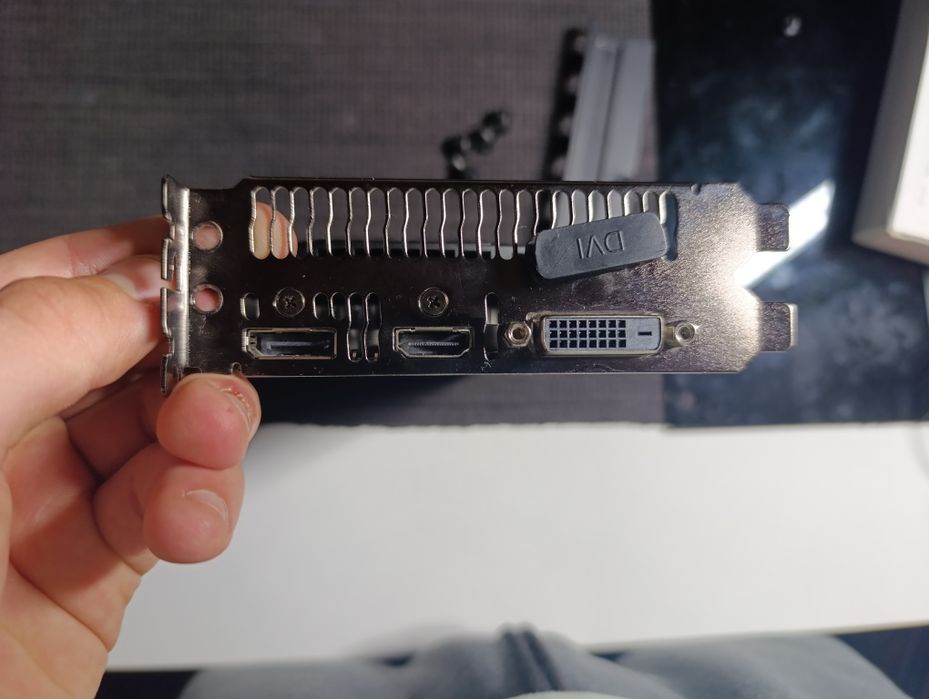 Продаю GTX 1050 ti ASUS