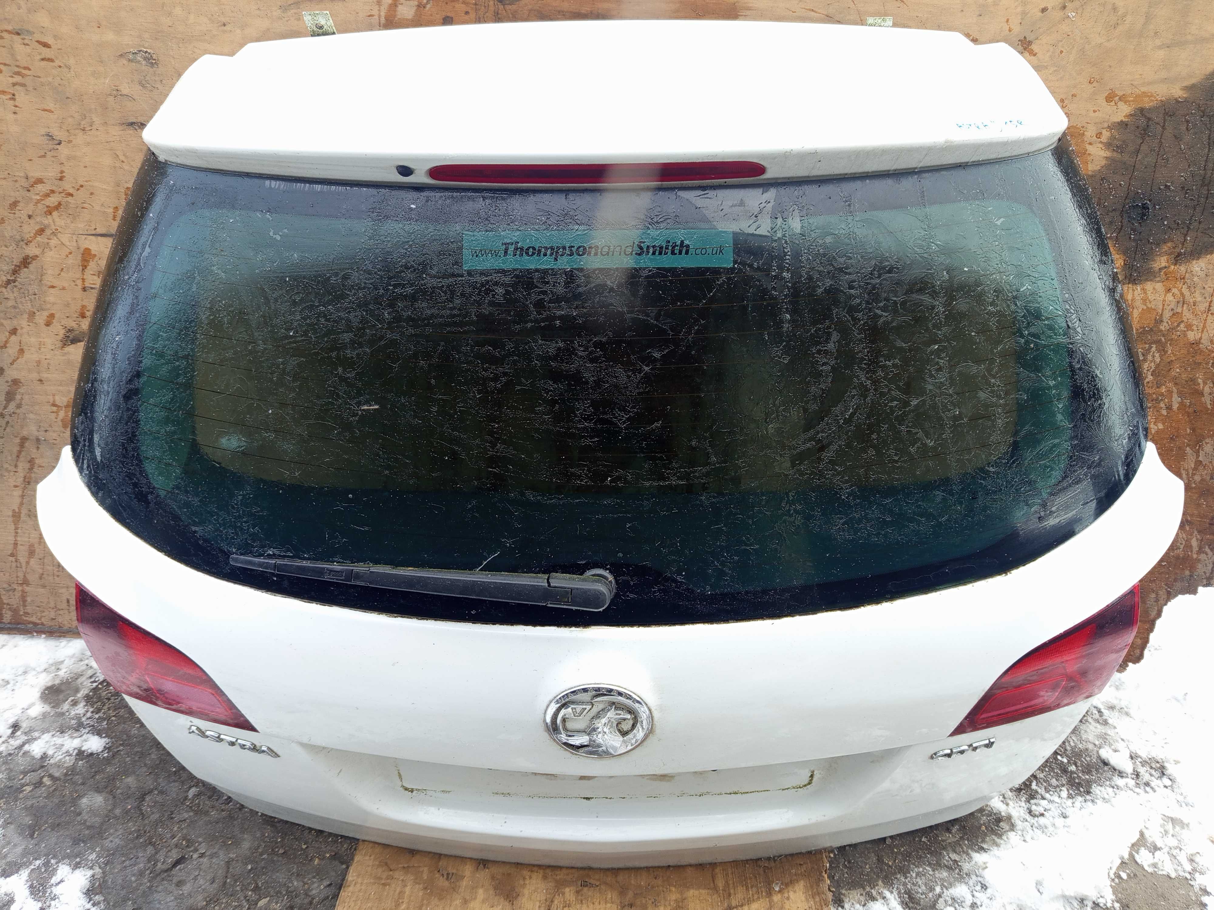 Kompletna Klapa Bagażnika OPEL ASTRA J Kombi