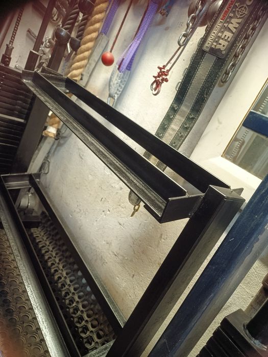 Stojak na hantle , sztangielki ,siłownia.