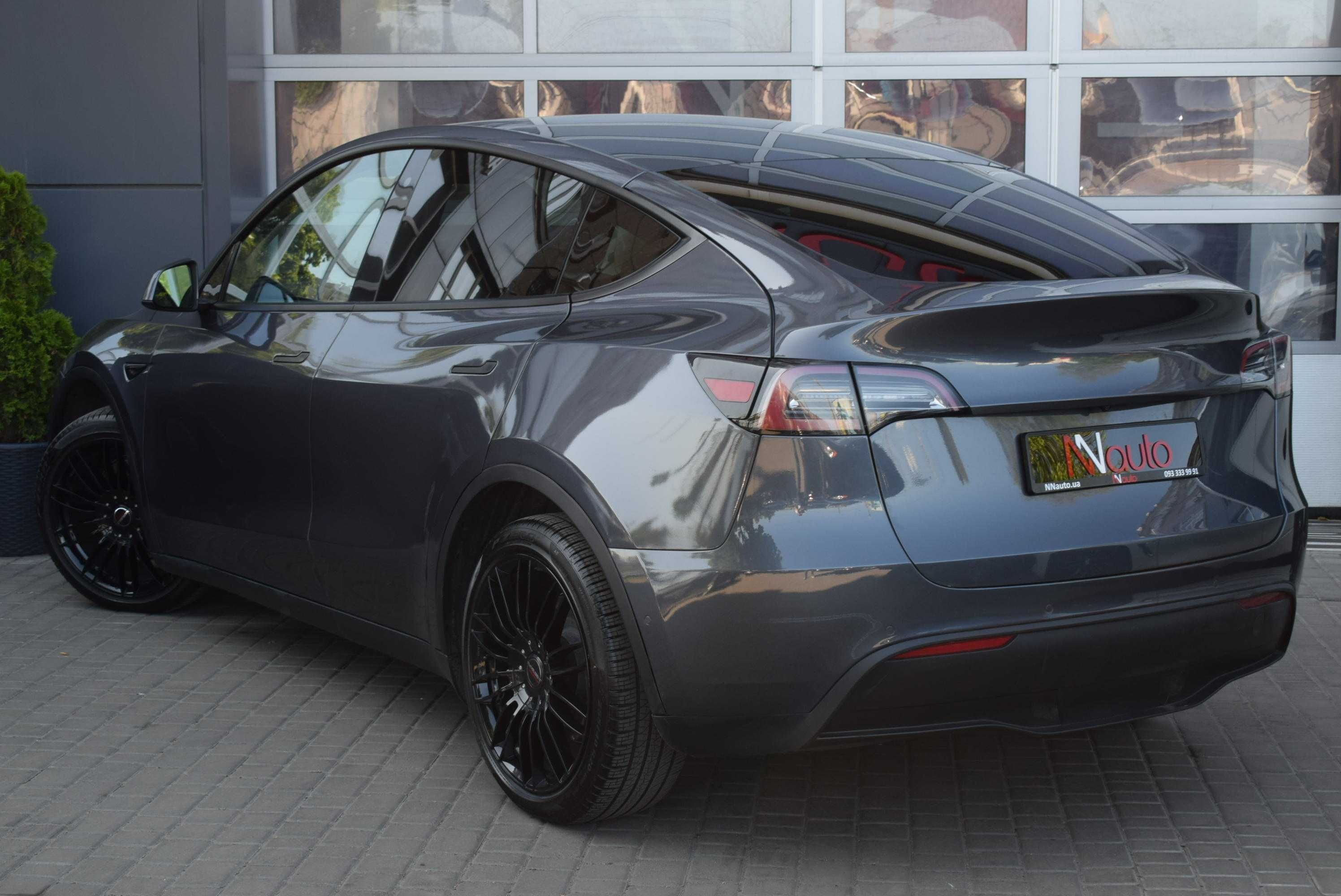 Tesla Model Y 2021