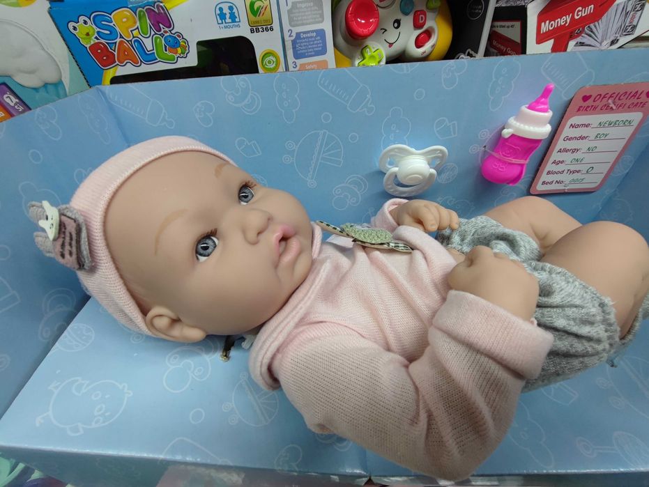 Пупс типу Реборн з Німеччини як живий вініловий reborn скляні очі