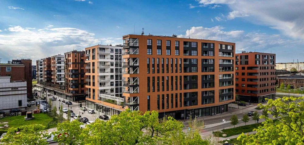 Pokój z wlasną lazienka i balkonem - na wynajem DOKI Centrum