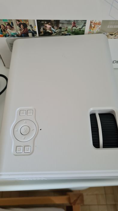 Mini Projetor Portátil TOPTRO