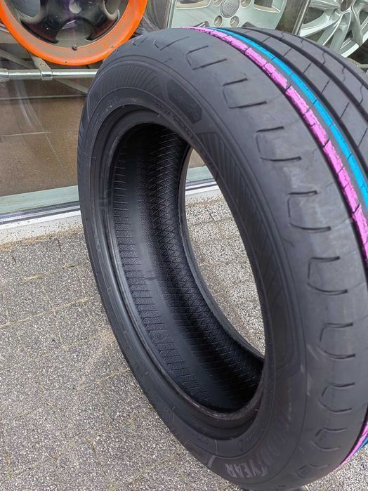 225/50R17 98W Goodyear EfficientGrip lato pojedyncza K7