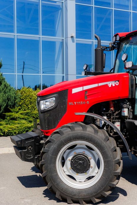 Трактор YTO NLY 1154S