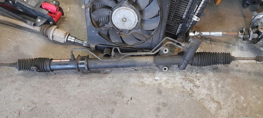 Kia Carnival I  przekładnia kierownicza