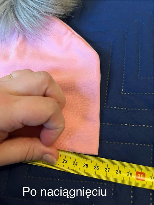 Czapka różowa handmade Czapka z pomponem