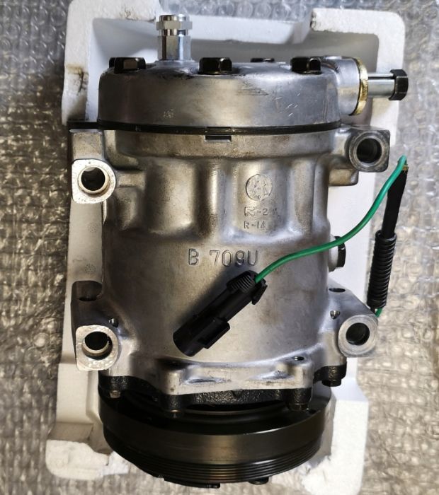 Kompresor Klimatyzacji Chrysler Voyager II i III oryginał MOPAR NOWY