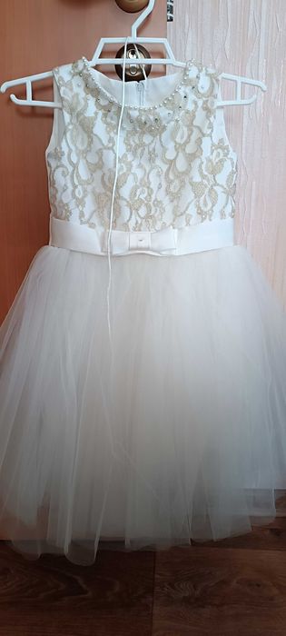 Сукні для дівчаток