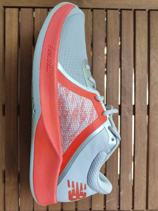 Тенісні кросівки new balance fuel cell оригінал