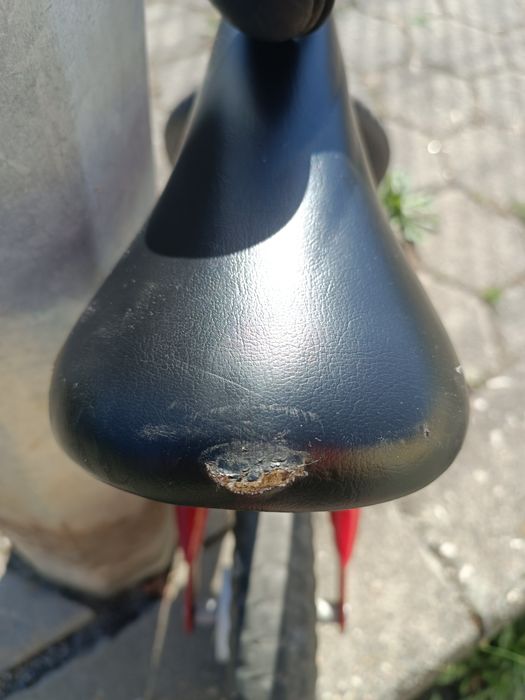 Bicicleta vermelha Chicco sem pedais