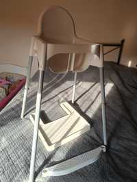 Krzesełko Ikea z podnóżkiem