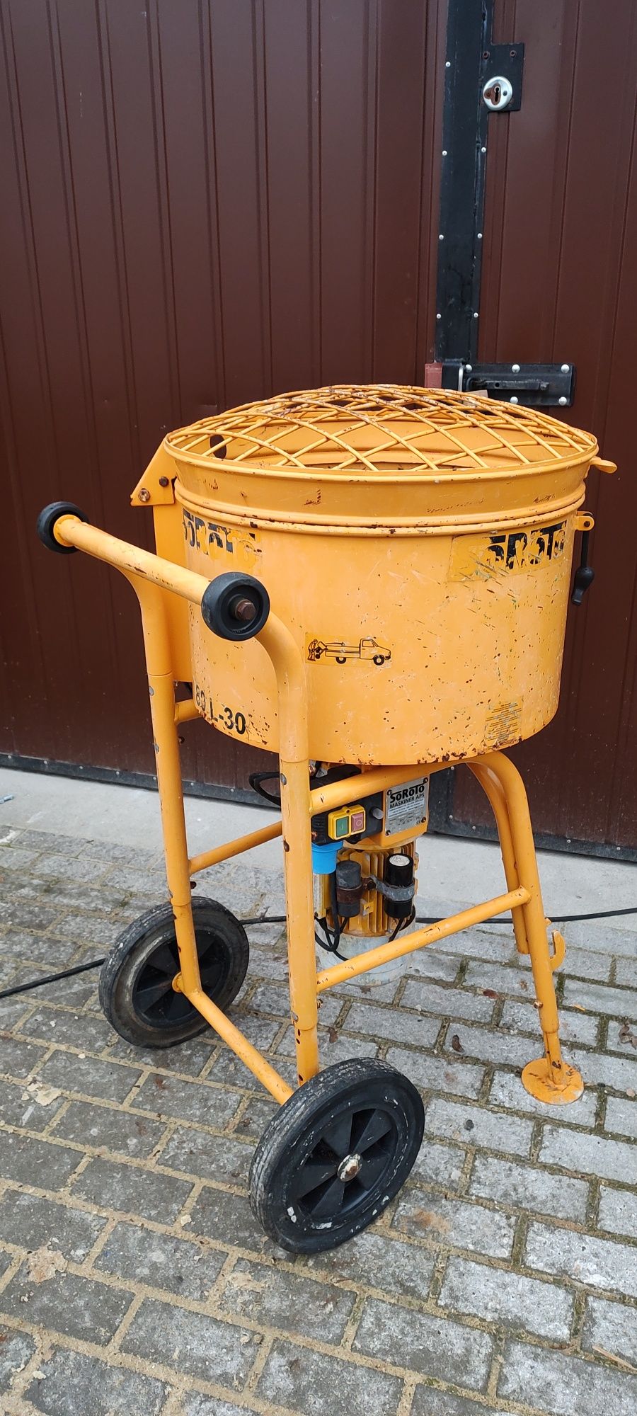 Mieszalnik,betoniarka SOROTO 80l