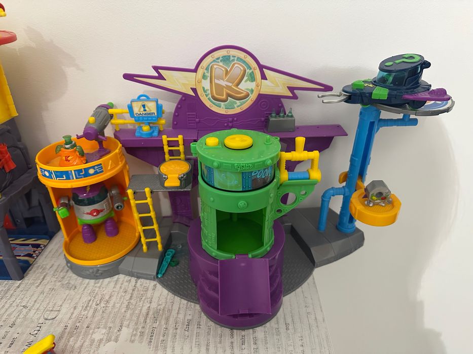 Laboratorium Kazzom, Super zings, super thinks