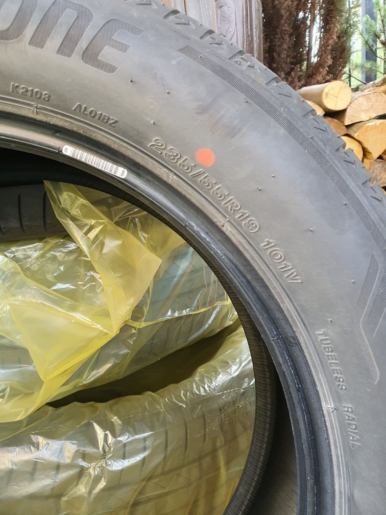 4 Letnie opony BRIDGESTONE 235/55 R19 jak nowe