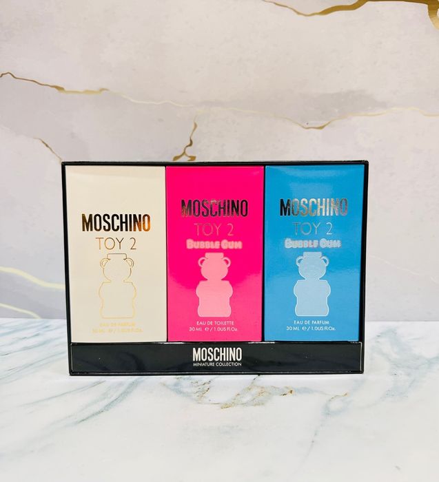 Moschino  набір парфумів
