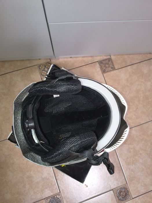 Шолом з окулярами