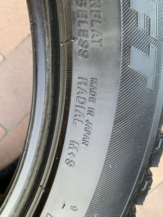 Зимові шини(резина) 225/50 R17 “Bridgestone” Blizzak - 2шт.