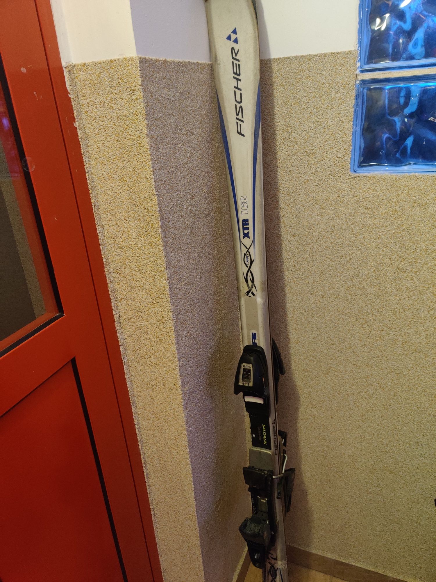 Narty 168 cm . . . . .
