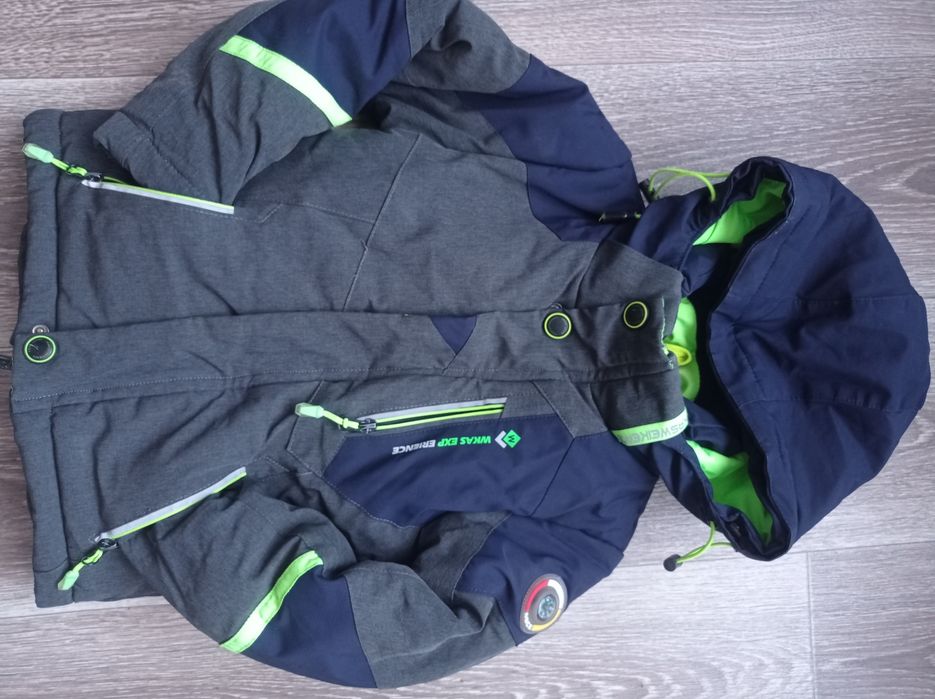 Продам зимову куртку