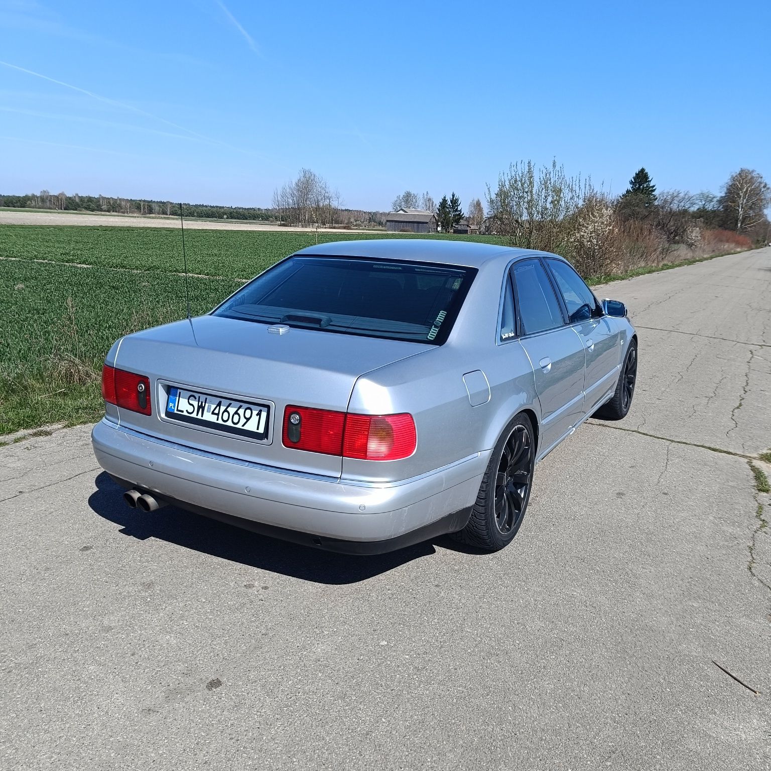 Audi A8 D2 4.2 310km