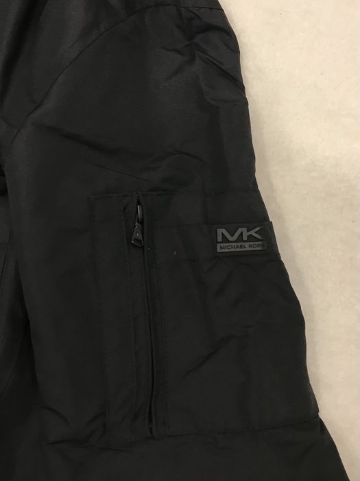 Продам мужскую куртку/бомбер Michael Kors