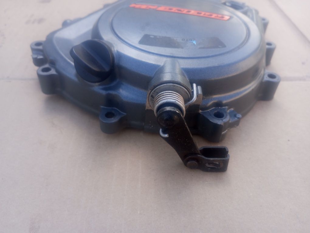 Pokrywa dekiel kapa misa olejowa silnika RC KTM Duke 125 17 – 23r 1.SA