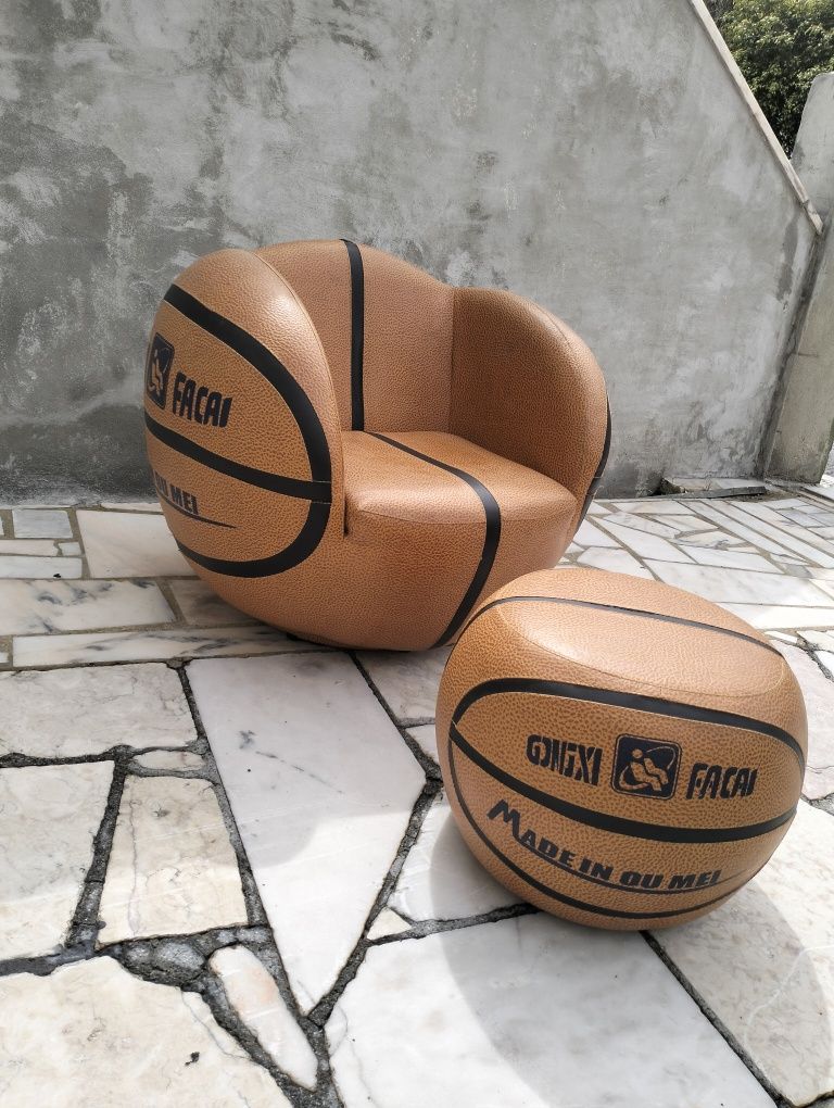 Conjunto poltrona Beisebol giratória com banco