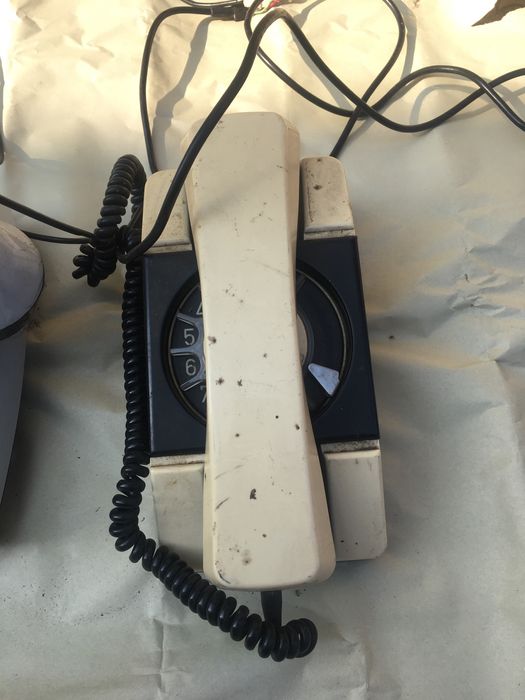 Стационарный телефонный аппарат,радиотелефон,трубка телефониста