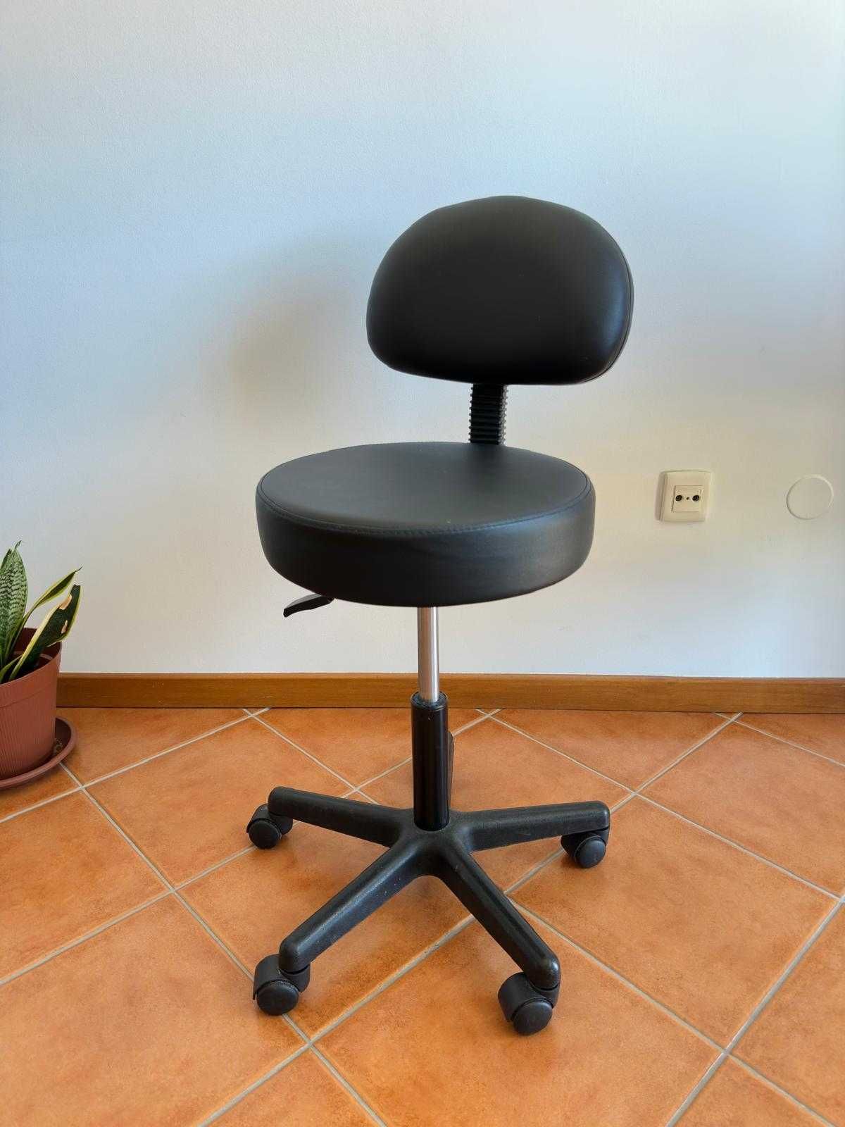 Marquesa Estética com cadeira ajustável - Usada poucas vezes